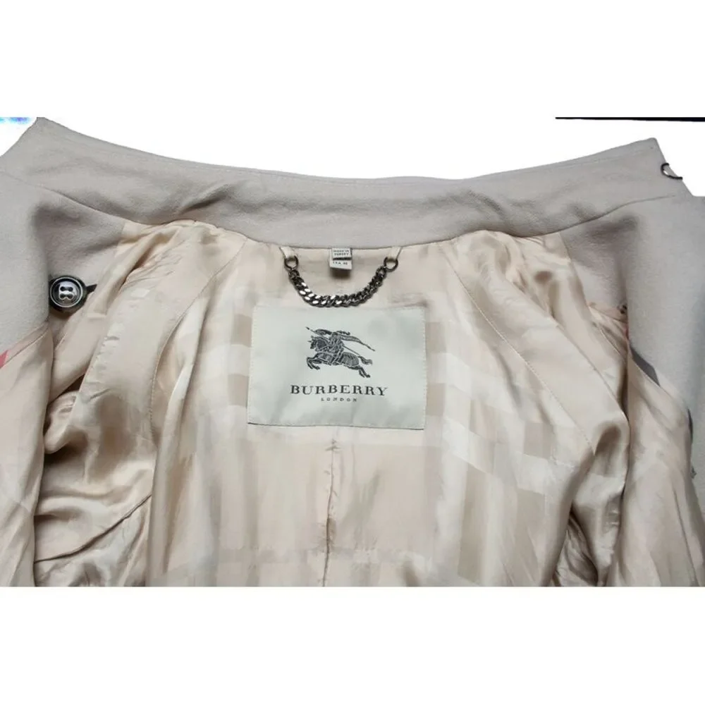 Burberry, Beige trenchcoat in wool - Picture 6 of 9